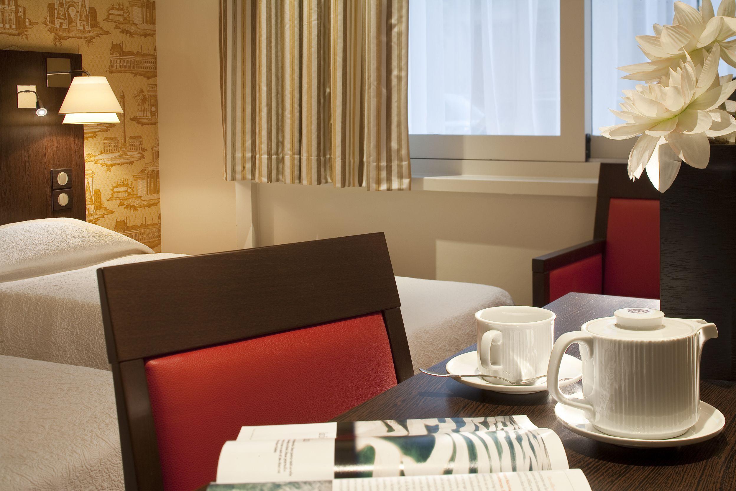 Saint-louis - Jardin Du Luxembourg Hotel 3*